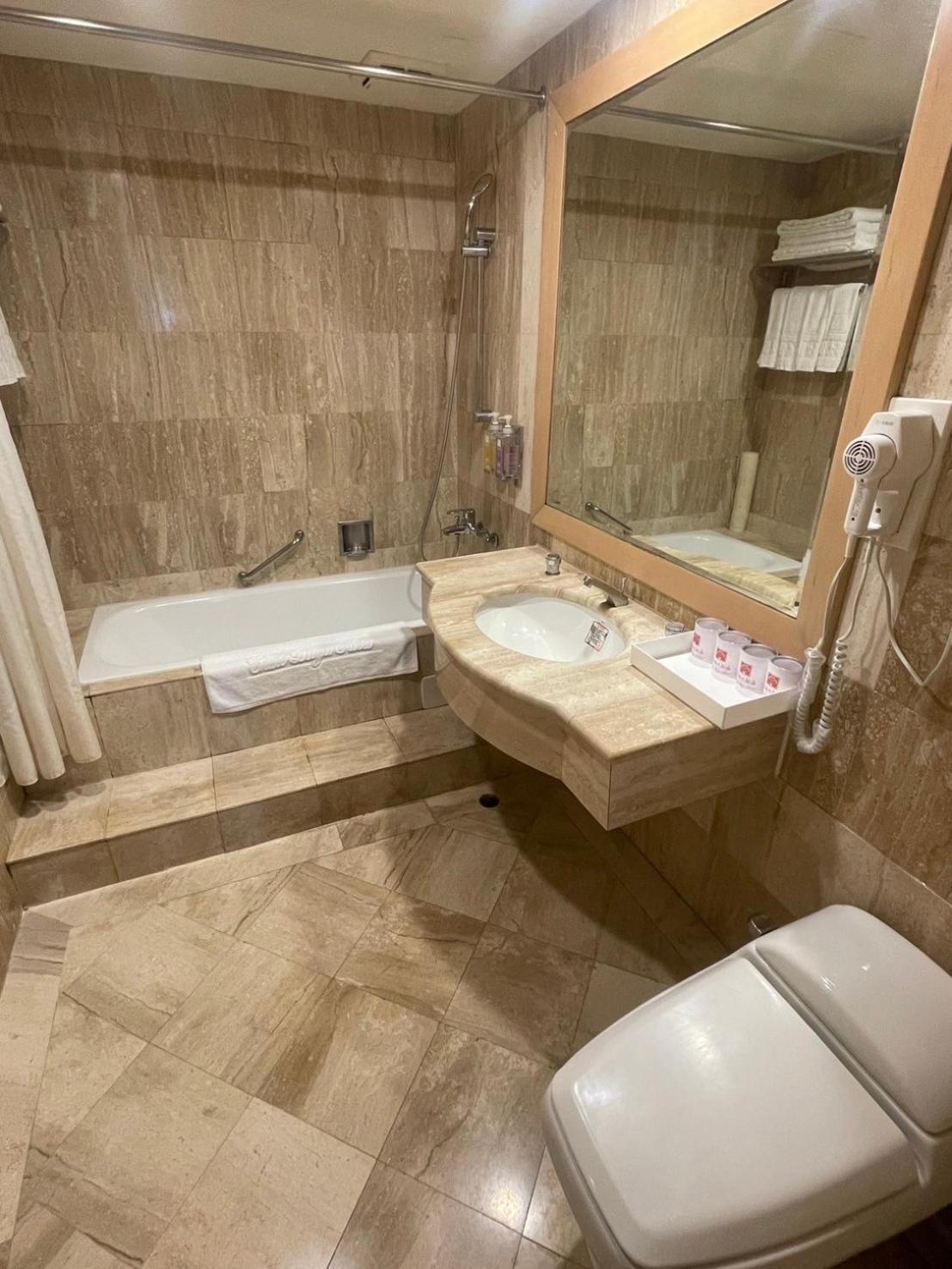 טאויואן Chuto Plaza Hotel מראה חיצוני תמונה