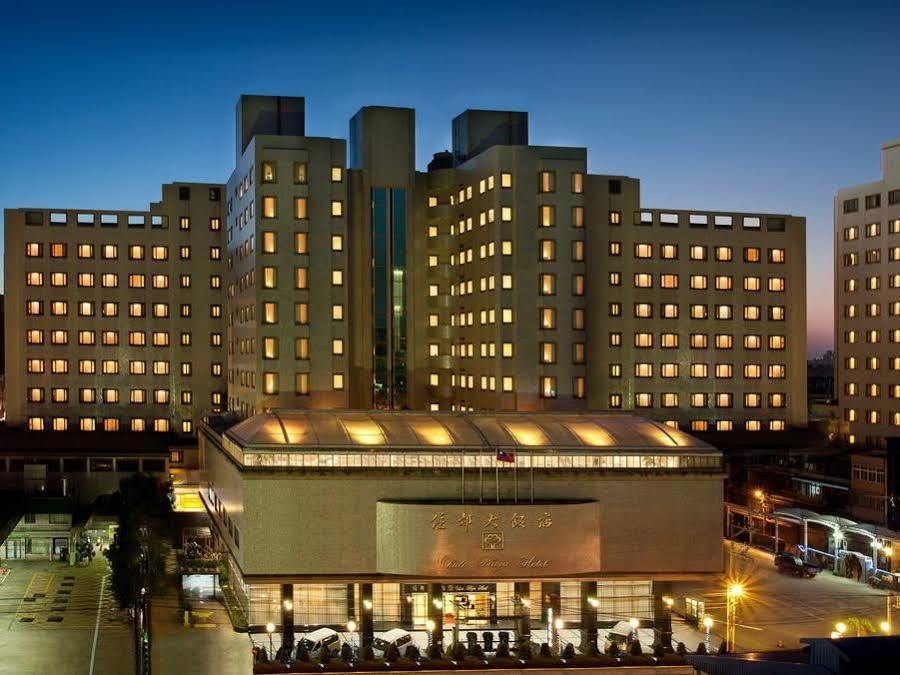 טאויואן Chuto Plaza Hotel מראה חיצוני תמונה